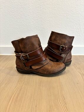 Blowfish Brown Ankle Boot with belt detail - size 6